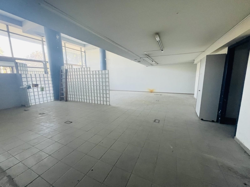property-img