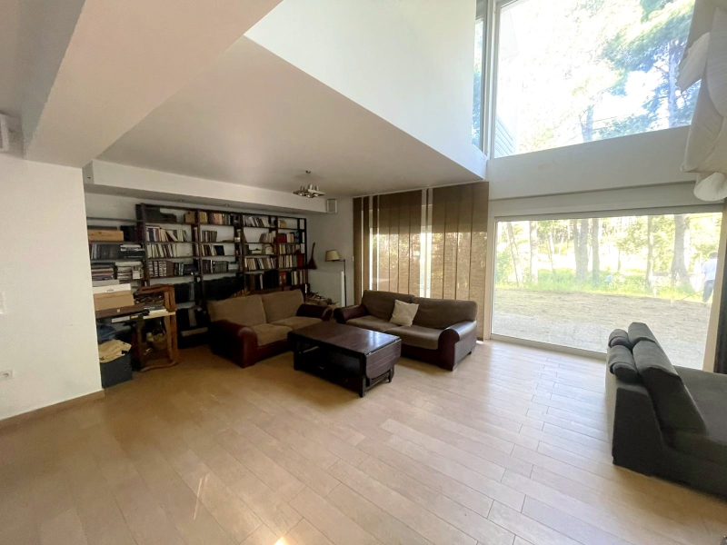 property-img